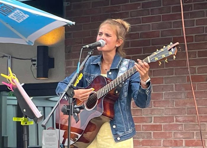 231335289_357304435887987_5923821565974484228_n live music